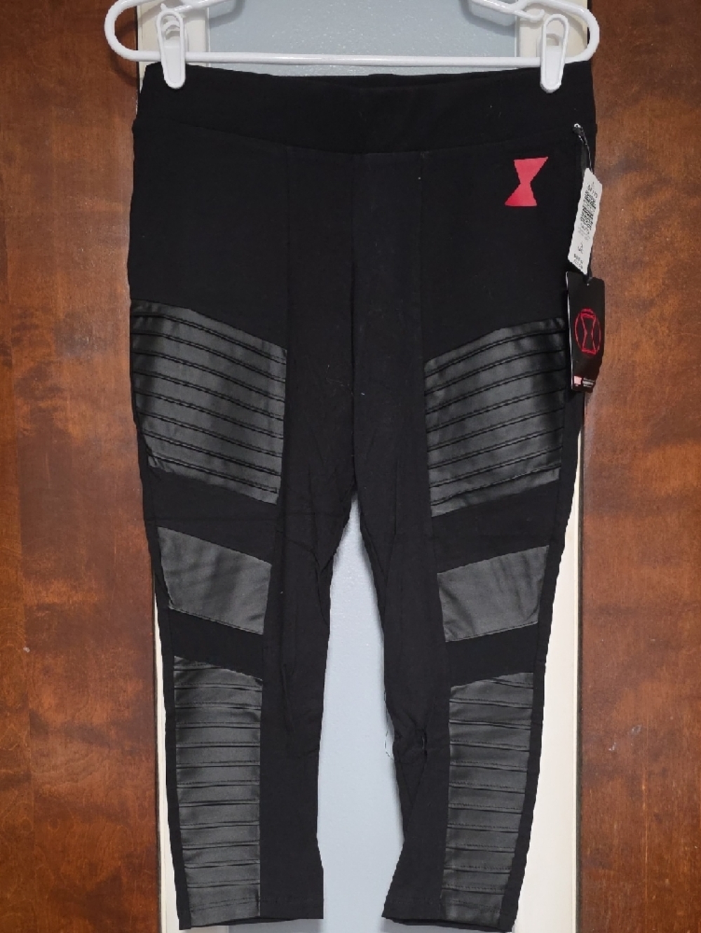 NWT SIZE 1 Torrid Black Faux-Leather Moto Crop Mrvel Black Widow Leggings
